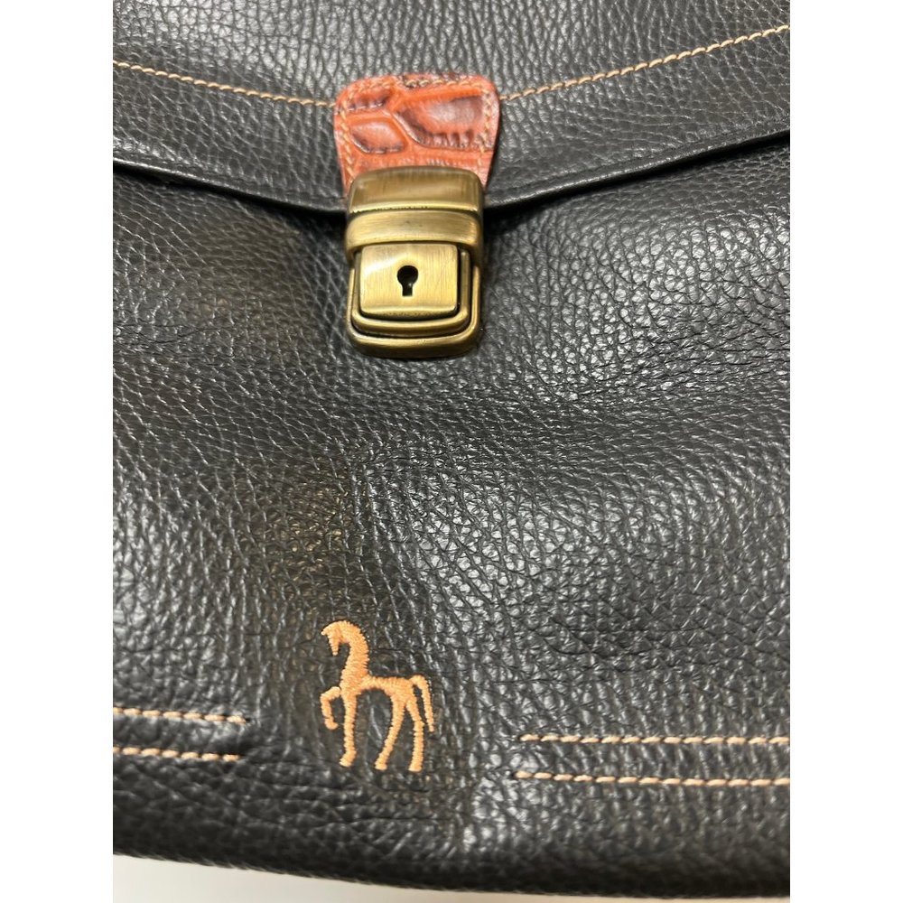 Petusco Leather Shoulder Bag